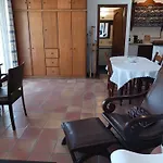 Apartament Evelinas Myrties