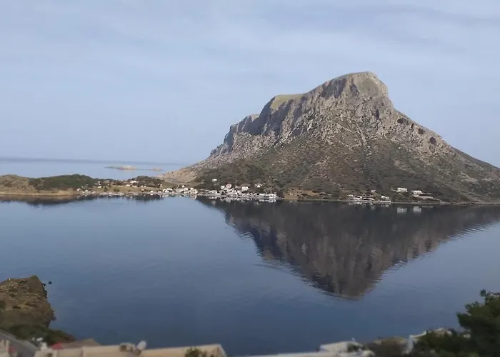 Evelinas Apartment Myrties