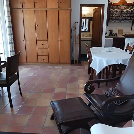 Appartamento Evelinas Myrties